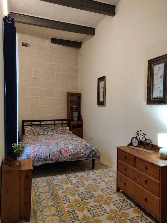 Rons Town House Apartamento Tarxien Exterior foto