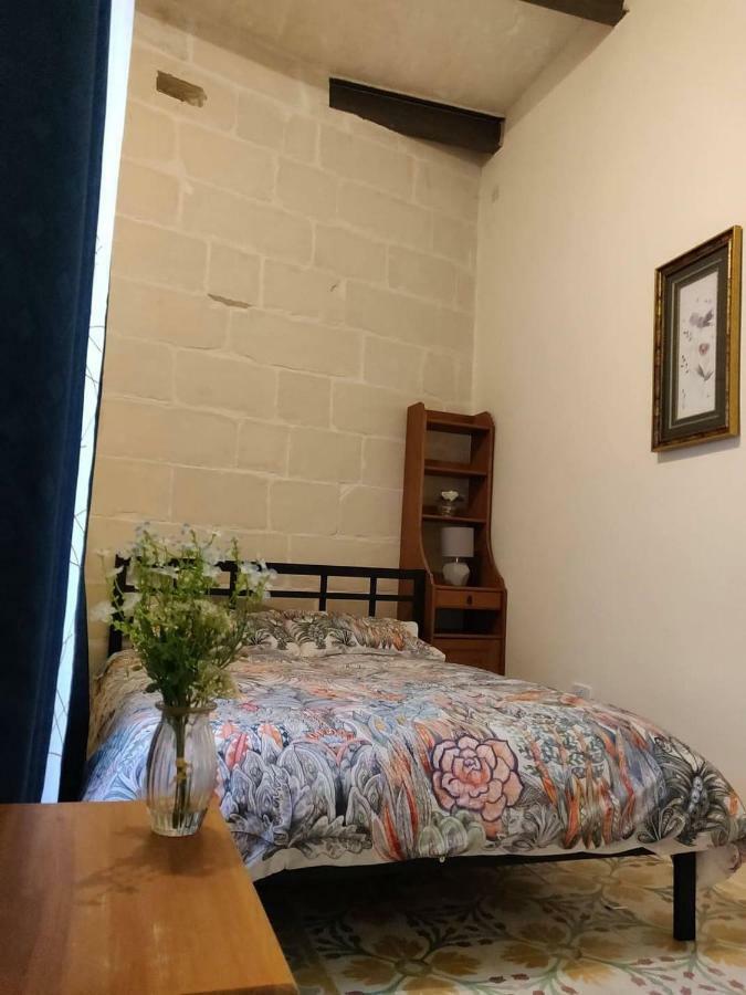 Rons Town House Apartamento Tarxien Exterior foto